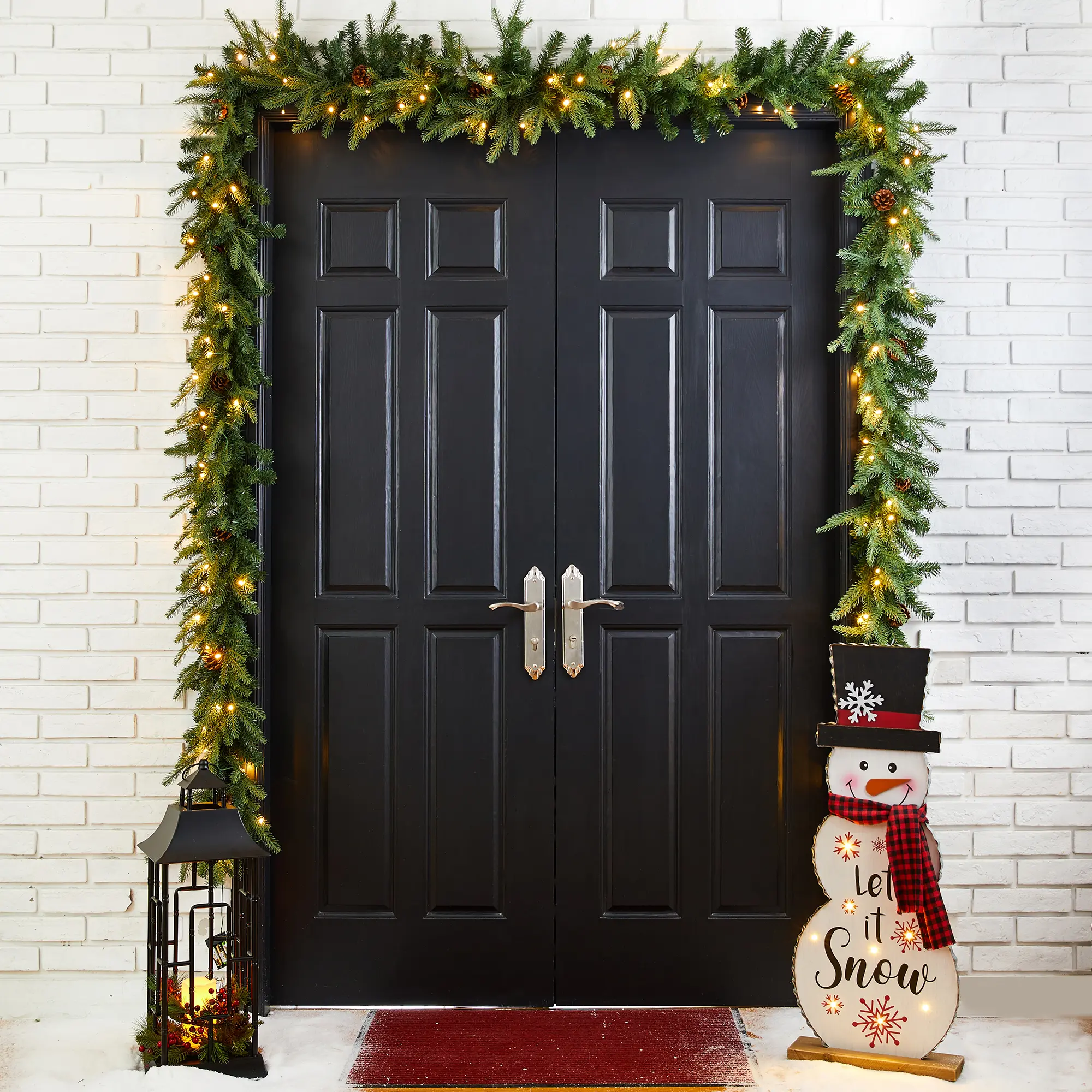 Glitzhome 9ft Pre-Lit Greenery Pine Cone Christmas Garland, With Warm White LED Lights with Timer, Three Function