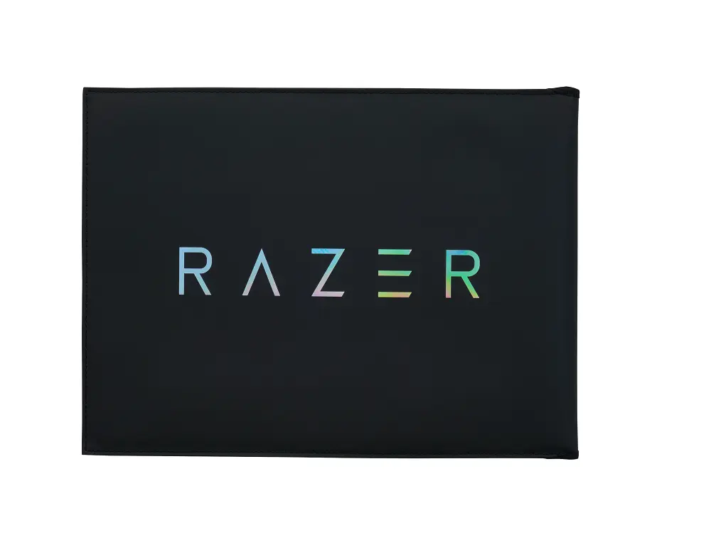 Razer Protective Sleeve V2 - For 13.3” Notebooks - FRML Packaging