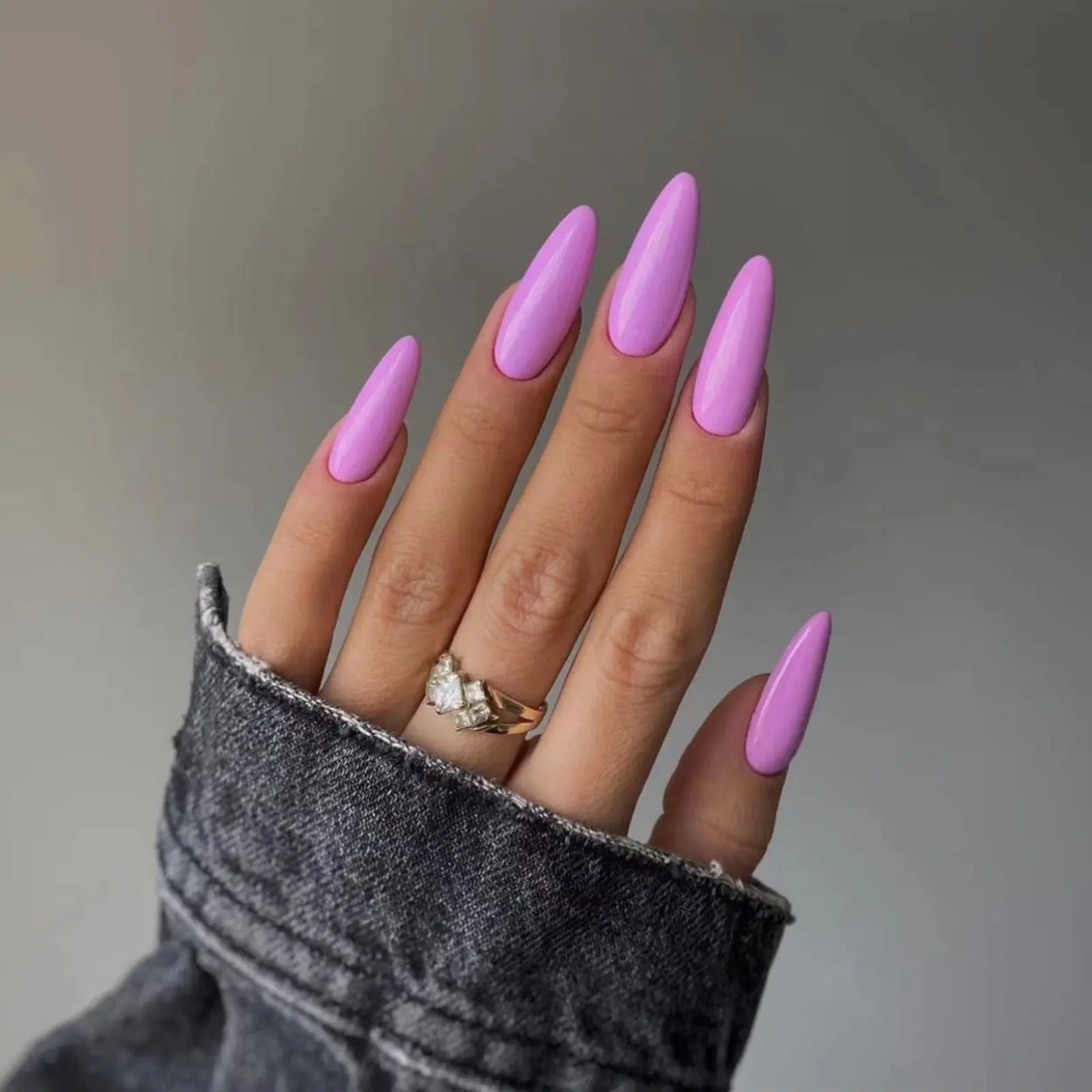 Light Almond Glossy Finished Wearable Nails, Medium Length Ballerina Shape, Single Item, Cross-Border Press-On False Nails