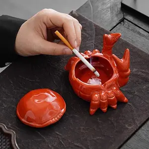 Cute Weightlifting Crab Ashtray with Lid Pen Holder Stand, Entryway Storage Rack, Outdoor Garden Decoration, Indoor Outdoor Ashtray