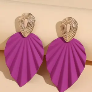Magenta women’s drop earrings