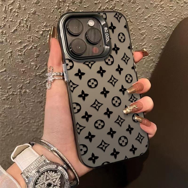 Exquisite Floral Patterns Phone Case Combining A Symmetrical Geometric Floral Pattern, Merging Retro Glamour With Modern Fashion Sense For iPhone 17.16.15.14.13.12.11.X.XS.XSMAX.XR.8.7