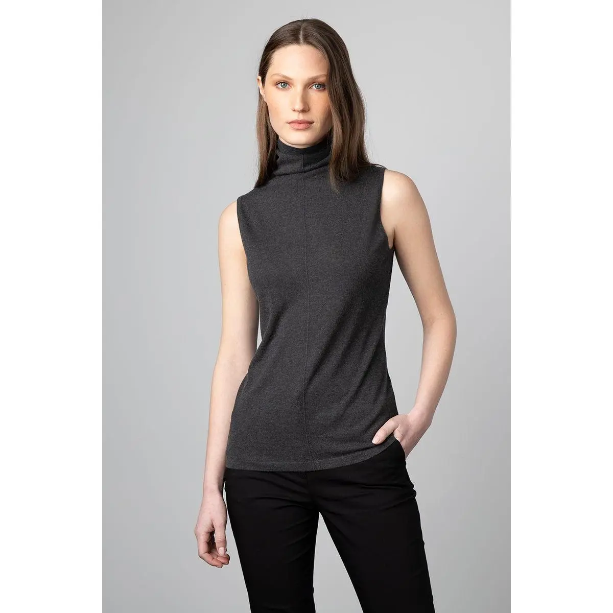 Sleeveless Seamed Funnel