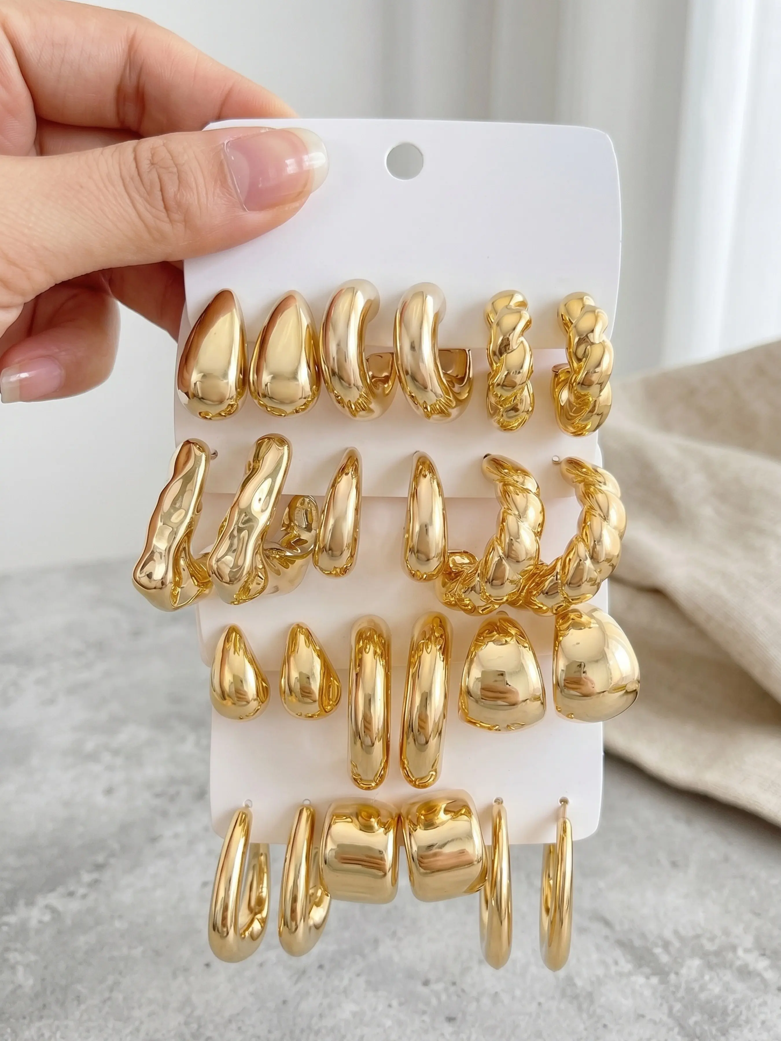 12 Pairs Eco‑Friendly Plastic Gold Multi‑Design Hoop Earrings for Women, Fashionable Earrings, Teardrop Twisted Irregular Chunky Open C‑Shaped Earrings, Lightweight Fashion Accessory, Lightweight Chunky Hoops