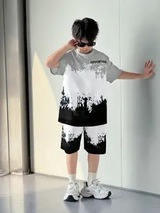 Boys' Fashion Colorblock Short Sleeve Set, Trendy Graffiti Design, Comfortable Breathable, Summer Essential, Casual Loose Fit