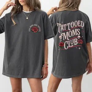 Women's Vintage Streetwear Oversized Loose T-Shirt - Retro Cool Inked Mama Graphic Top, Funny Tattooed Moms Club Clothing