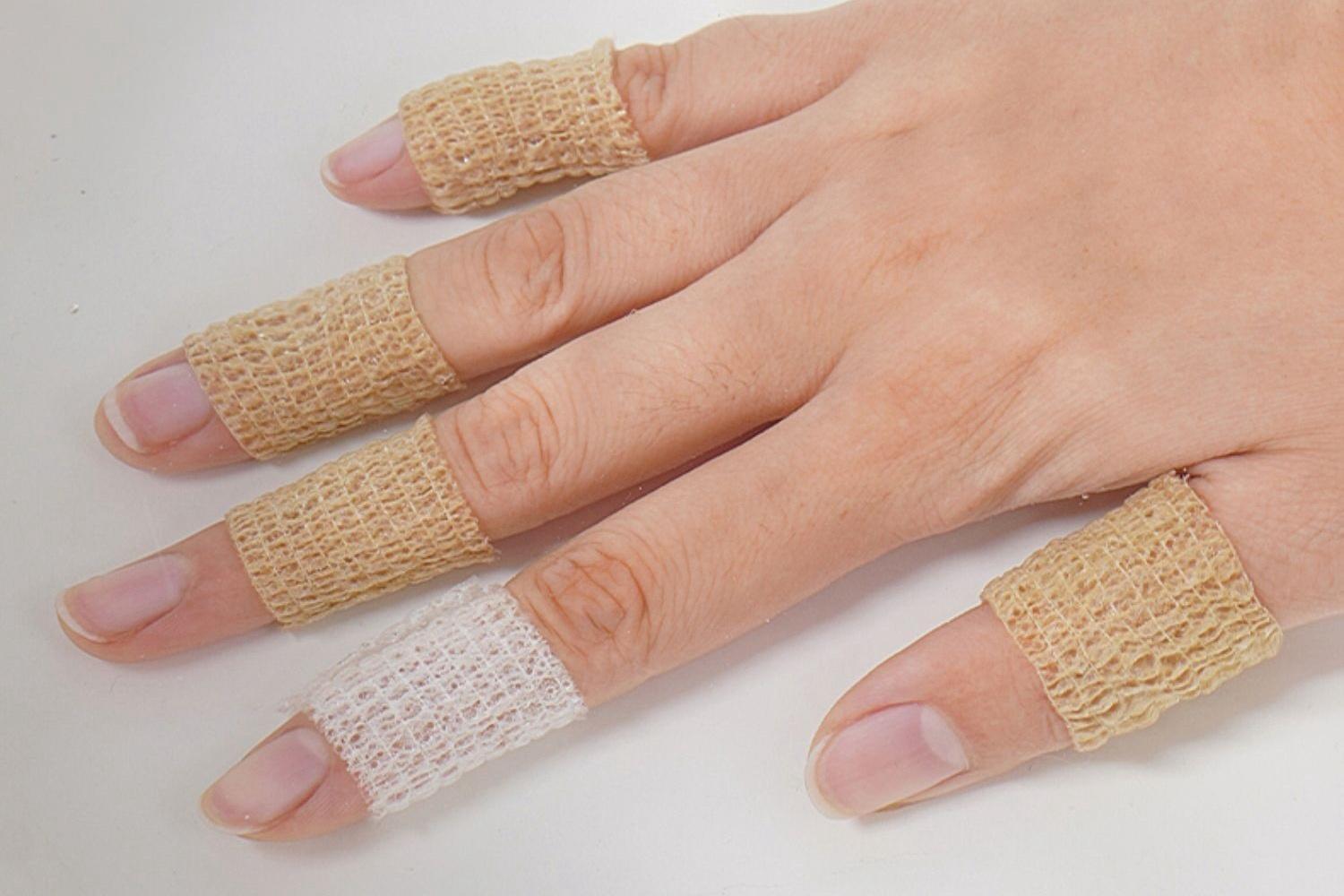 4pcs anti-friction toe protectors, 0.99 in × 177.17 in; for rough work; prevents friction on toes, protects shoes from abrasion, prevents toes from being squeezed—an essential anti-friction tool