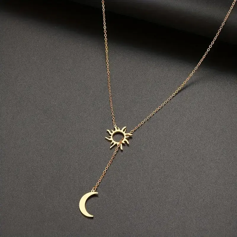 Jewelry for Women, Elegant Sun and Moon Pendant Necklace in Copper with Zircon, Simple Design Collarbone Chain Gift