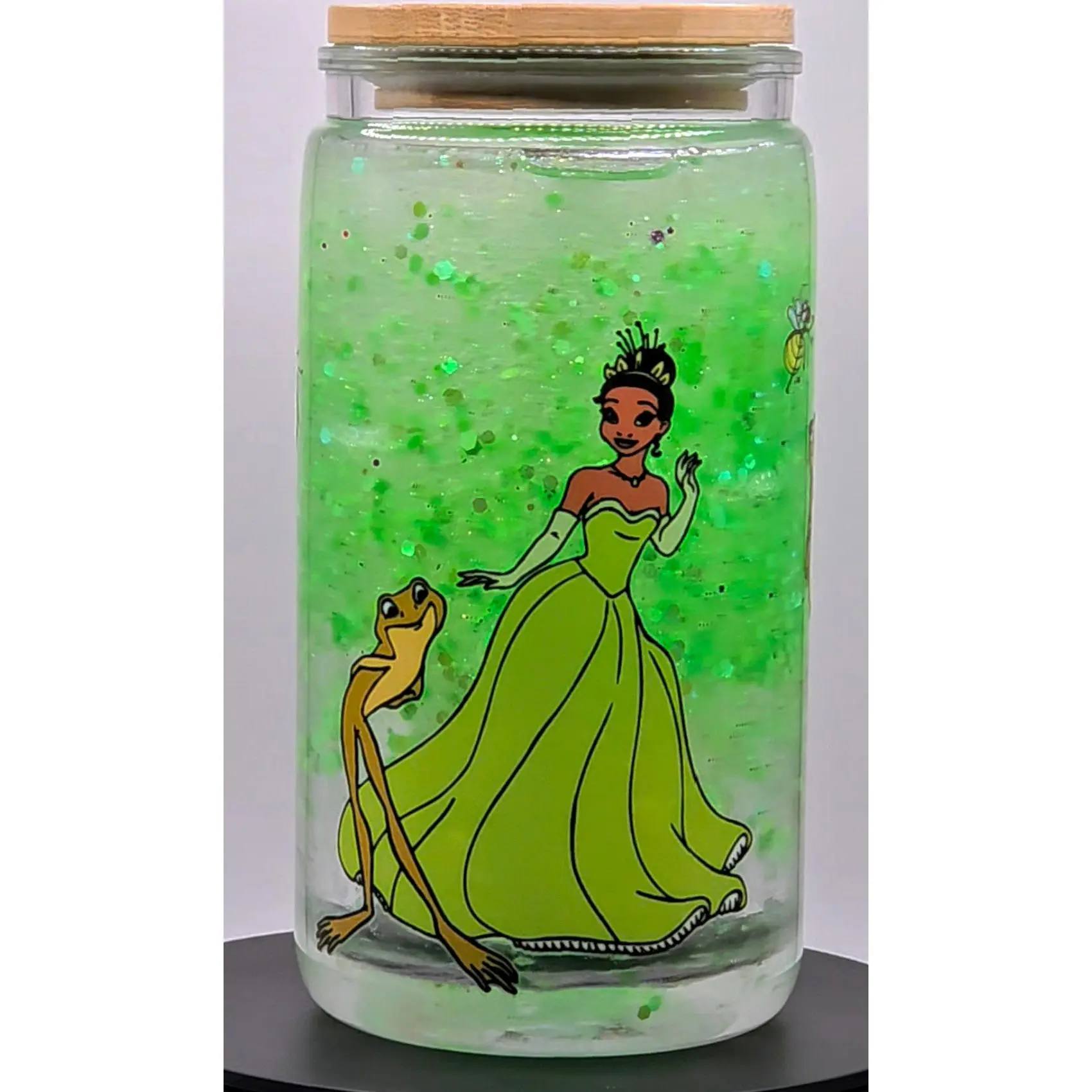 Princess and her frog 16 oz snow globe tumbler