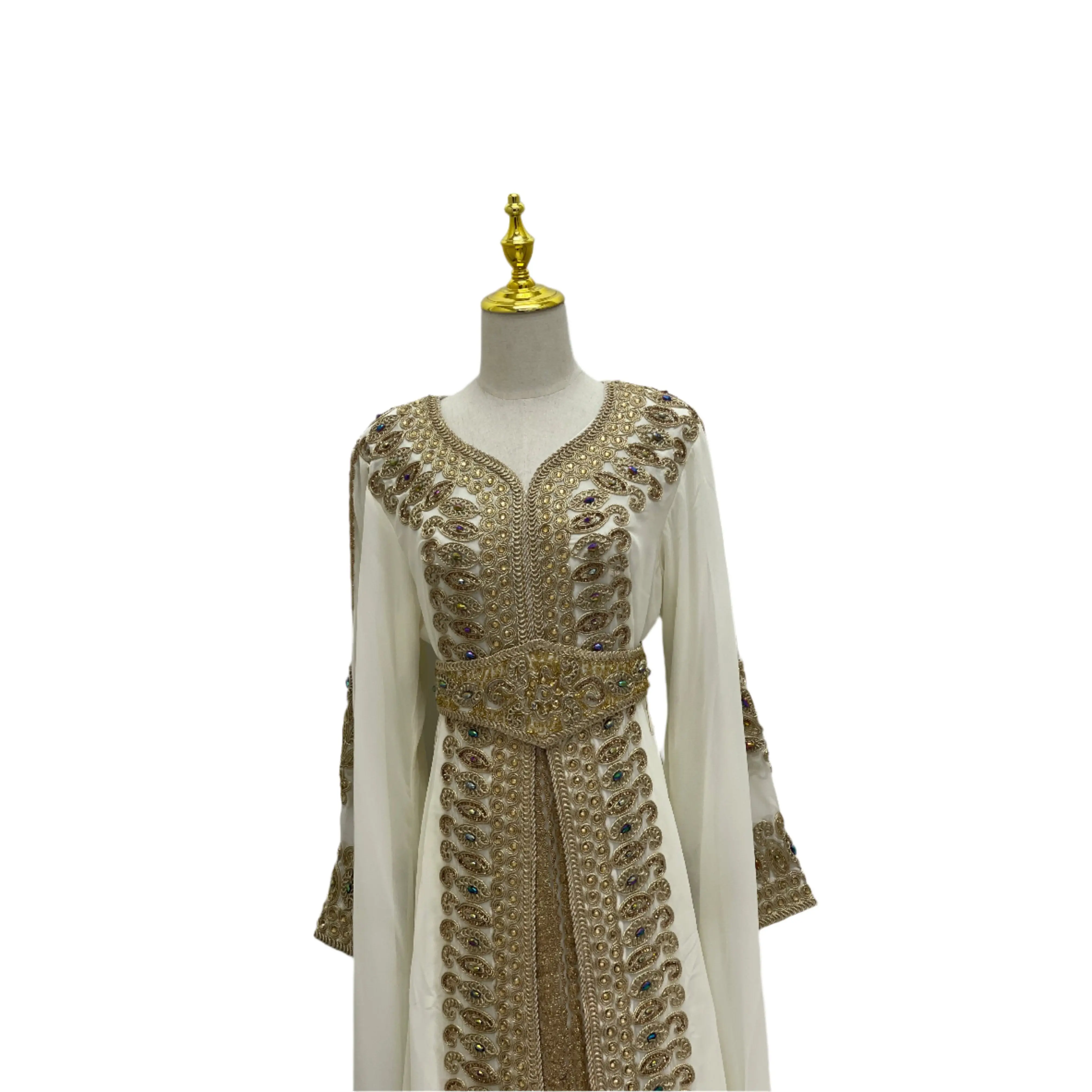 Ivory Gold Kaftan: Elegance and Opulence in Luxurious Fabric