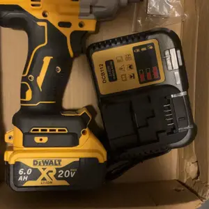 2025 DCF900 DEWALT Impact Wrench 1/2" Inch High Torque With Hog Ring Anvil 10.8V~18V Brushless Cordless Wrench Dewalt Power Tools