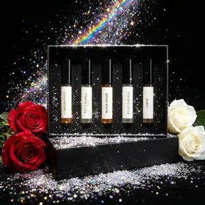 Portable women's refillable perfume spray perfume, featuring a glass bottle body and a plastic pressurized spray nozzle. These compact and lightweight bottles are perfect for carrying perfume samples and are suitable for travel and daily commutes.