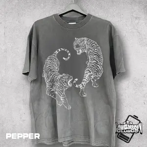 Retro Tiger Graphic Tee, Vintage Animal Shirt, Comfort Colors Classic Streetwear T-Shirt, Bold Wildlife Design