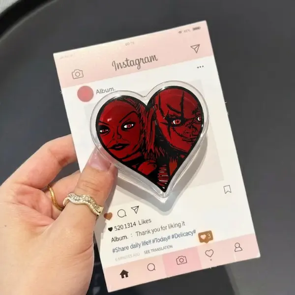 Horror Couple Heart MagSafe Phone Grip, Spooky Love Griptok, Chucky & Tiffany Inspired Phone Stand, Gothic Romance Accessory, Bloody Valentine Gift for Couples