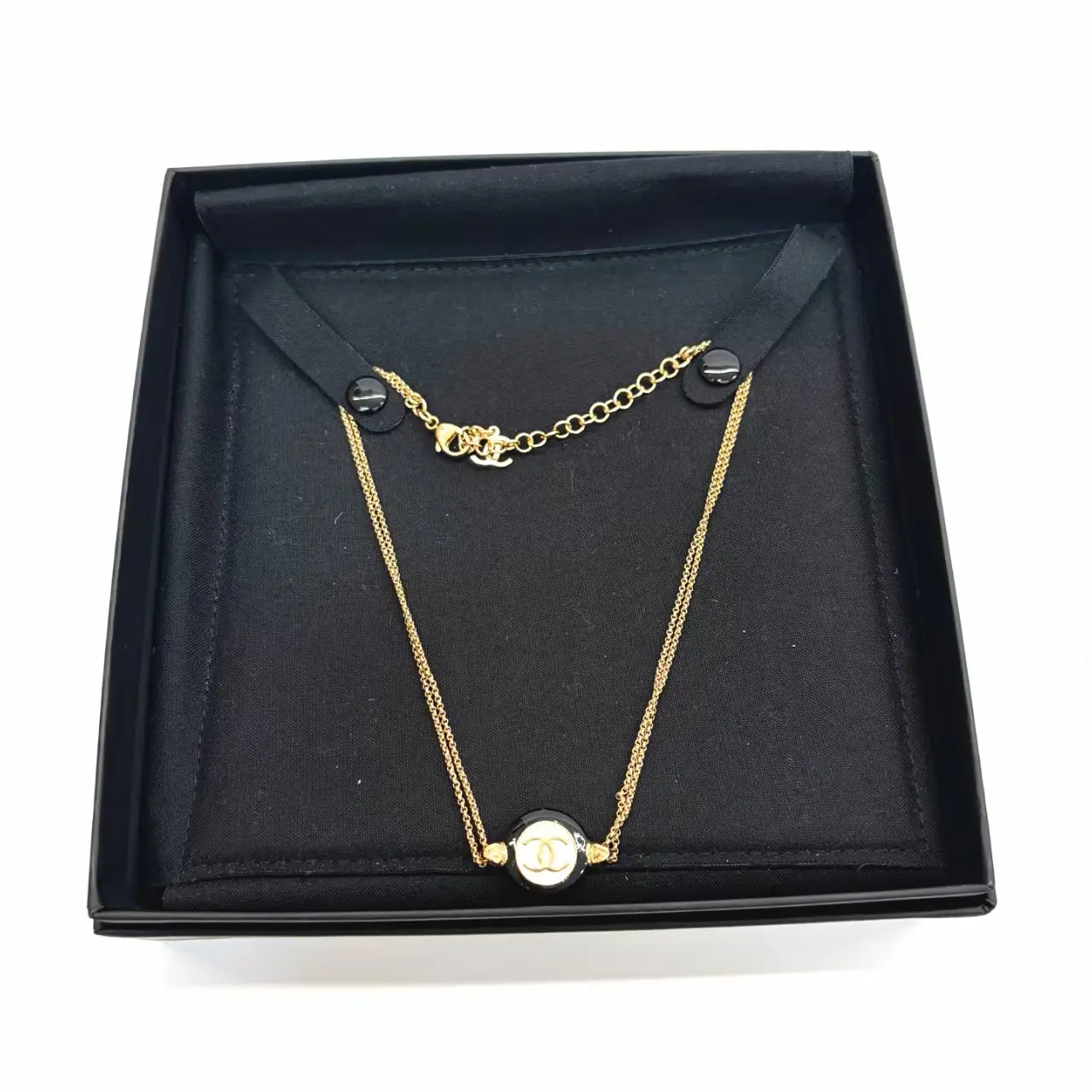 Pre-owned Chanel 24P Black & White Enamel Double C Dual Chain Necklace – N24034292