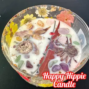 Happy Hippe Candle, 14 oz glass container, 35 - 40 hr burn time, Crystals, Pressed Flowers, Sand and Seashells from San Clemente Beach, Ca!  Home Decor, Spa Candle, Relaxation Candle, Anxiety Relief Candle