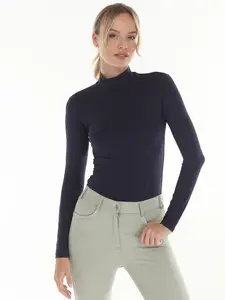 POPPI Equestrian Athletic Top, Long Sleeve Pullover Women's, Breathable Mesh & Nylon, Comfortable Design, 88% Recycled Poly, 12% Spandex - Womenswear Slim