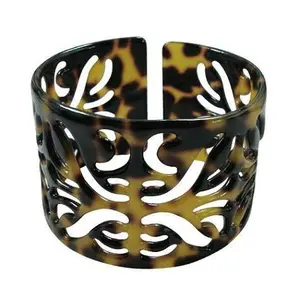 Carved Faux Turtle Shell Bracelet, 4.5CM