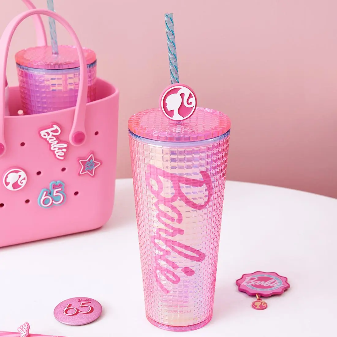 [Back to School] Barbie Daylight Shiny Series 775mL Large Capacity Double Layer Tumbler, Water Bottle with Straw, Cute Portable Glossy Drinkware for Birthday Gifts, Cup, Kids