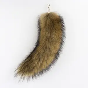 Fluffy Faux Fur Fox Tail Keychain - Super Soft and Realistic Pendant for Halloween Cosplay and Fashion Handbag Accessories
