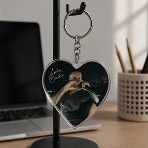 Pop Star Heart Sign Keychain Acrylic Music Charm Tour 2026 Fan Gift Cute Bag Charm Pop Music Lover Accessory Pendant