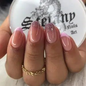 24pcs Gentle Nude Gradient French Nail Set, Nail Art, Stylish Acrylic Nails, Glossy Finish with Fine Sparkle, Light French Edge, Perfect for Office Commute