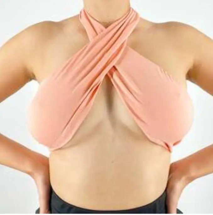 Chic Halter Top Twist front