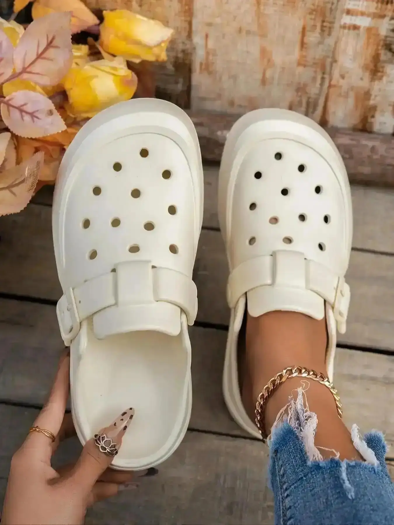 Women's Airy Single Strap Wooden Sole Sndls Thick Grip Soft Insole Indoor Outdoor Slip-Ons Beach Pool Wear Non Slip easy on water friendly Open vacation ready sunny breezy Trendy Daily Shoes Essential Footwear Everyday