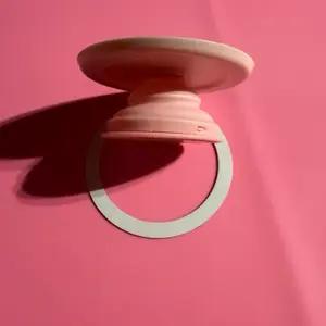 Magnetic pop sockets