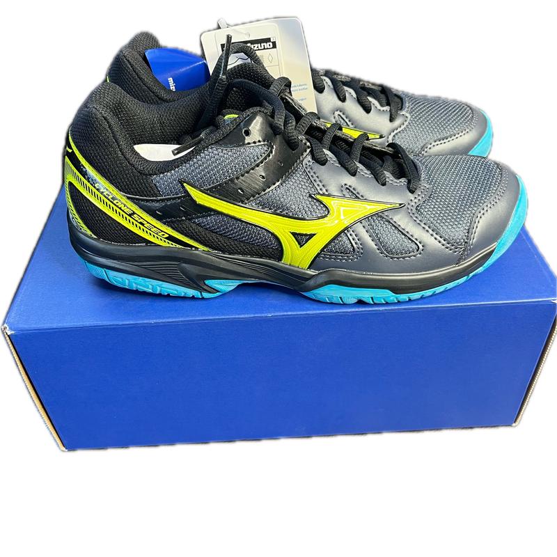 Mizuno Cyclone Speed Volleyball Shoes - Durable Design, Comfortable Fit, Ideal for Volleyball Play