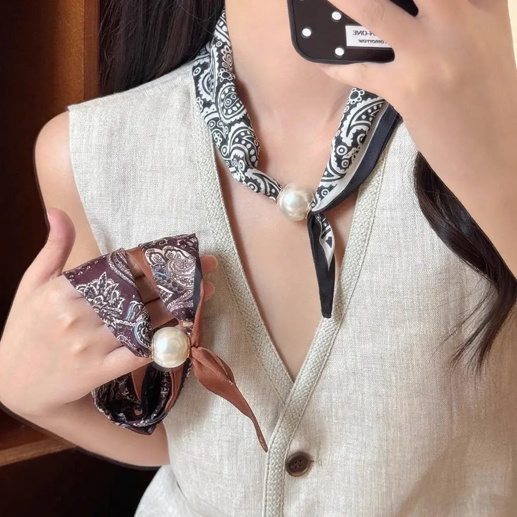 Elegant Square Scarf Necklace with Pearl Decor Magnetic Clasp, Versatile Stylish Neck Scarf Accessory for Women Daily & Date Outfits