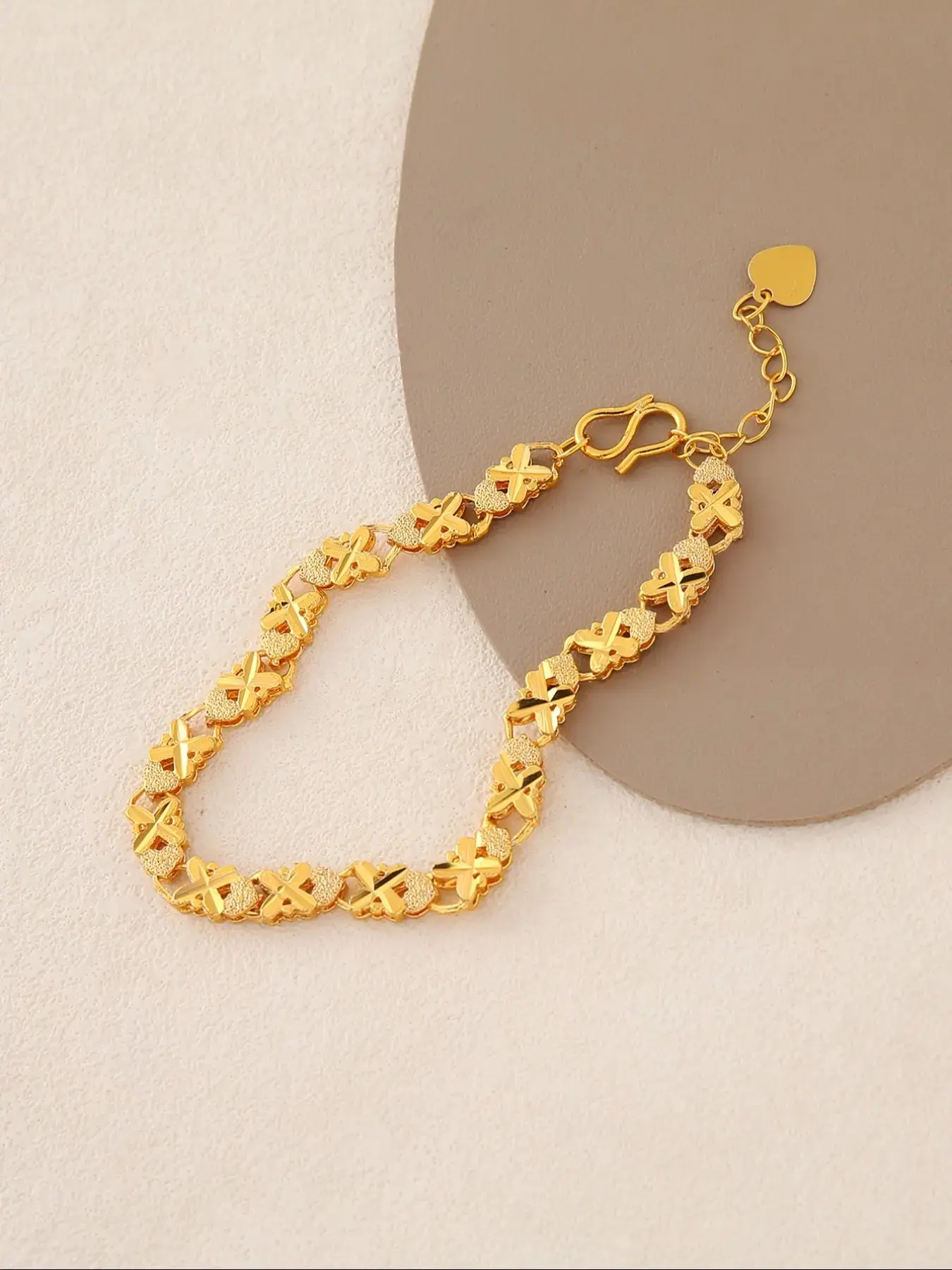 1pc Classic Luxurious Golden Four-Leaf Clover Hand Chain Bracelet, Dedicated to Women, Stylish Bridal Wedding Jewelry Accessory