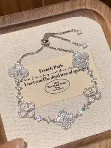 Luxury Silver Color Four-Leaf Clover Bracelet for Women, Elegant Summer Fashion Jewelry, Charismatic Accessory Suitable for All, Charm Bracelet