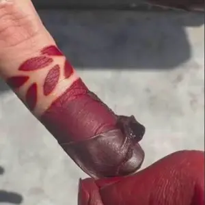 Instant Dark Maroon Henna Dip Paste, 100g Natural Chemical-Free Eco-Friendly, for Hands & Bridal Mehndi Designs