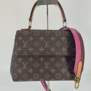 Pre-owned Louis Vuitton leather Shoulder Bags Monogram Cluny BB Pink J0084