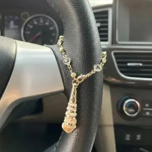 Seashell Car Steering Wheel Ornament, Elegant Gemstone and Diamond Chain, Cute Car Pendant, Suitable for Men and Women