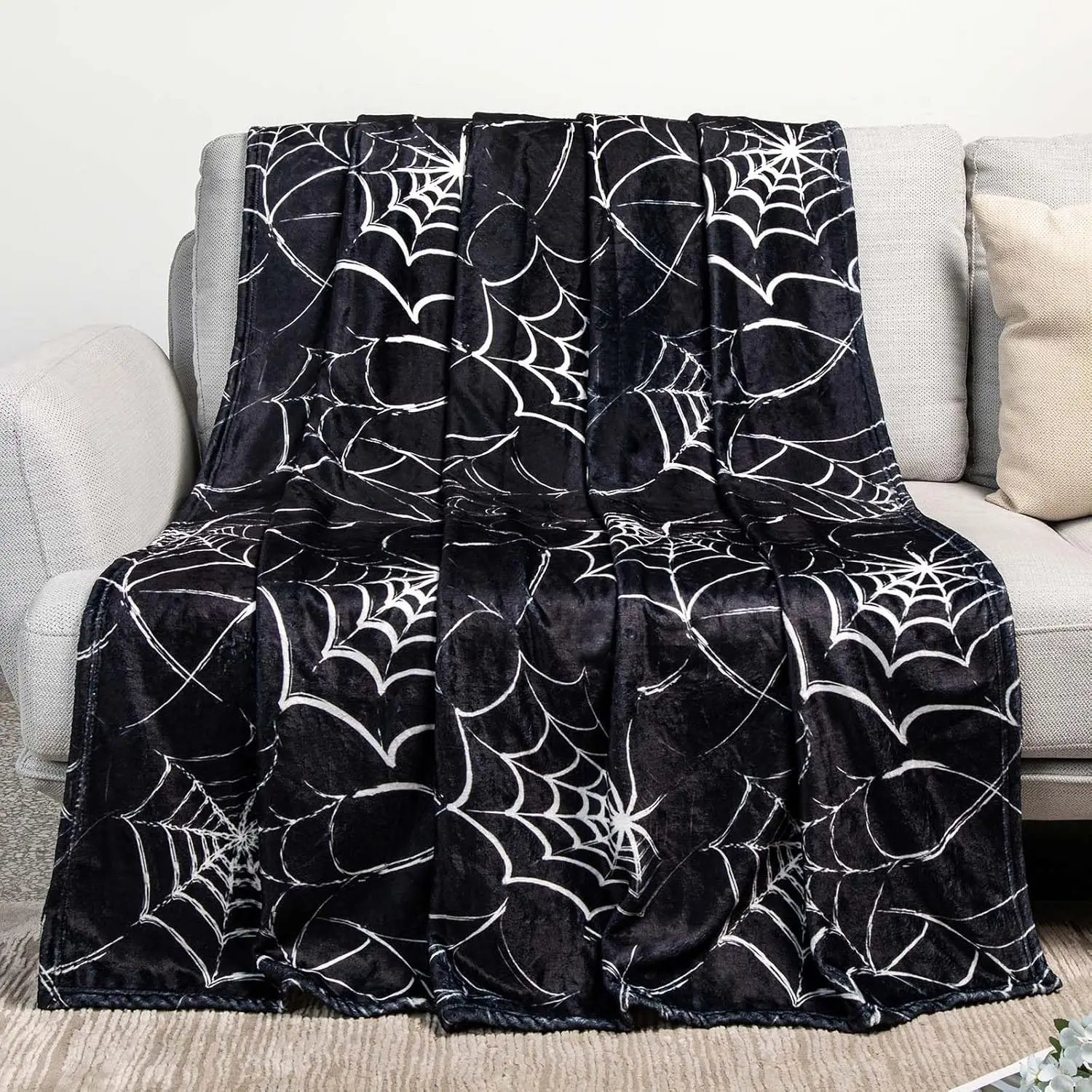 Gothic Spider Web Blanket, Spooky Spider Webs, Halloween Themed Room Decor, Horror Throw, Soft Flannel for Sofa Bed Haunted House Use, Decorative Blanket, Cozy Warm Blanket, Flannel Blankets