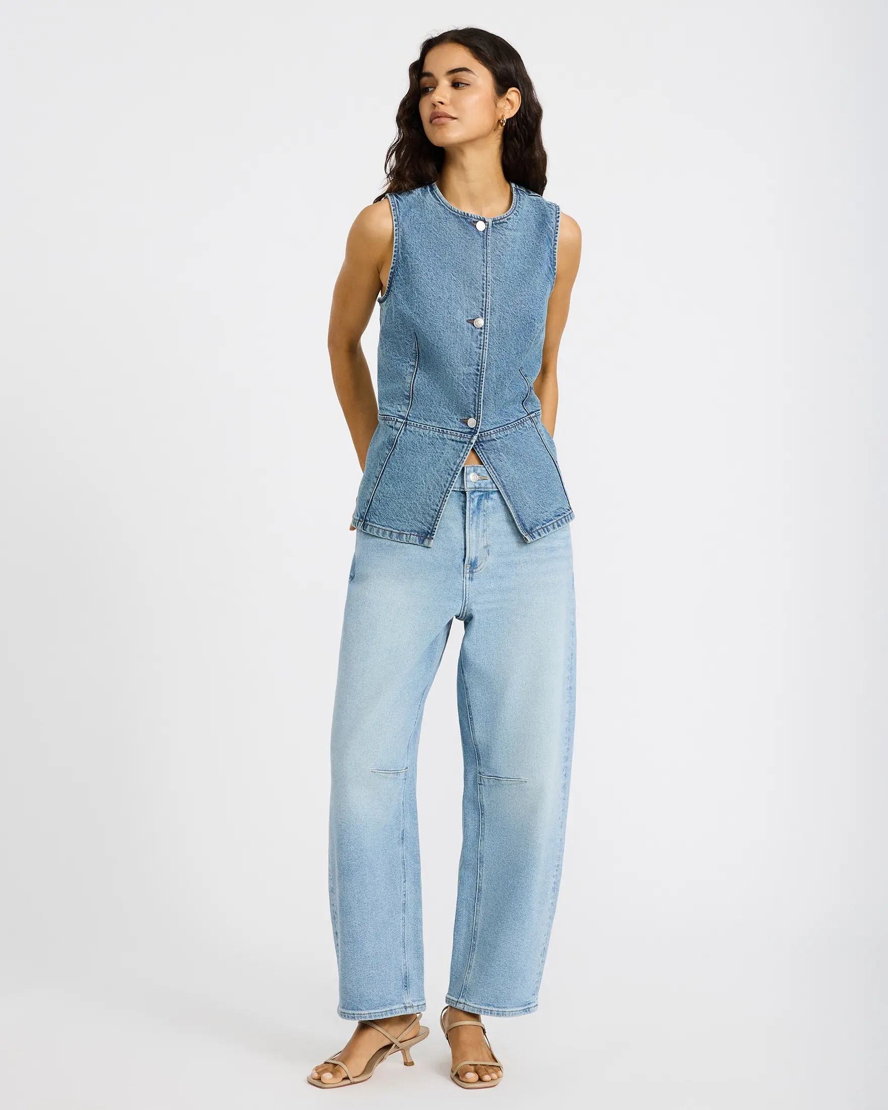Express Low Slung Light Wash Barrel Ankle Jeans, Spandex, Cotton