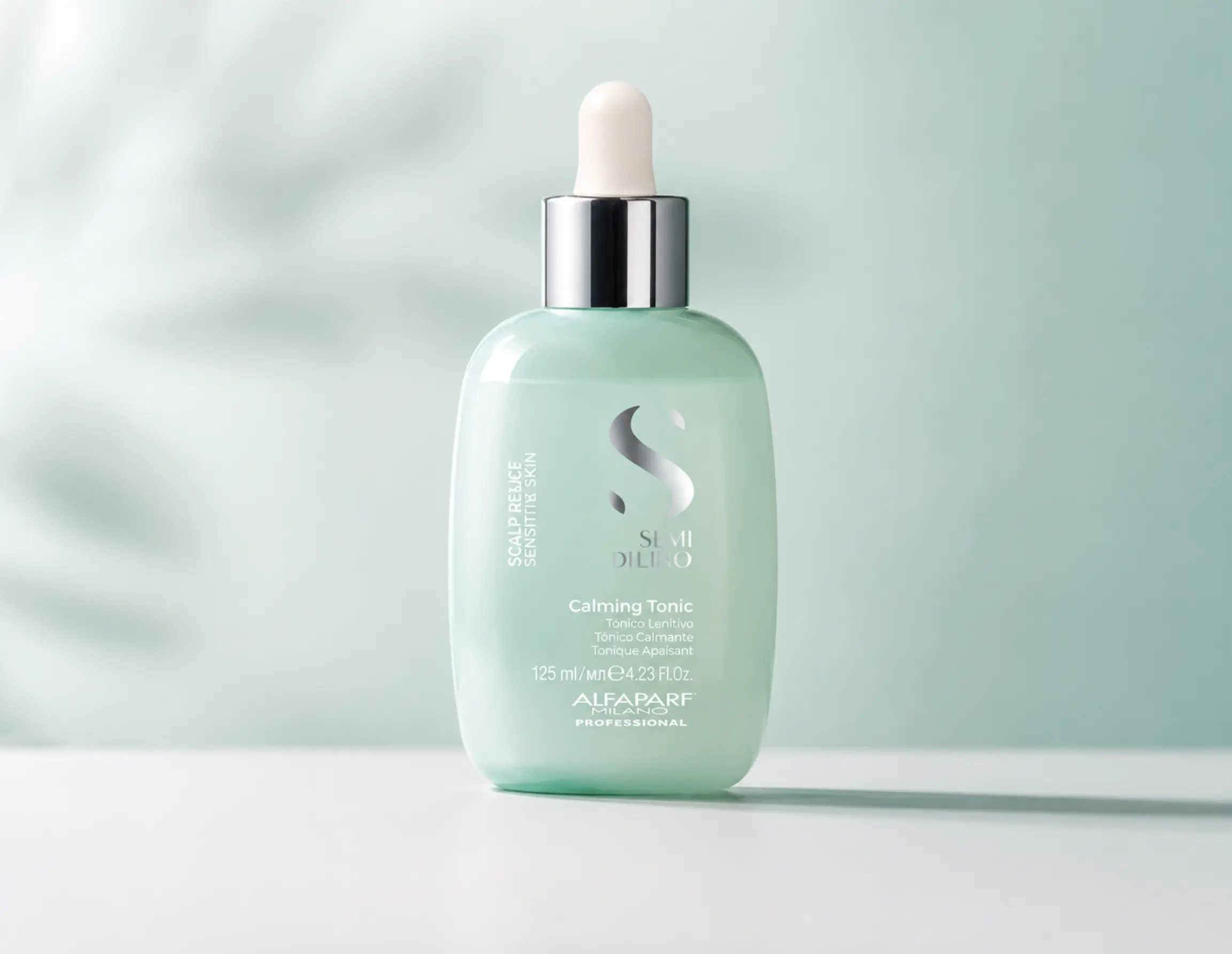 Alfaparf Milano Semi di Lino Calming Tonic, Leave-In Treatment for Itchy Scalp Relief with Probiotics, Sun Protection for Sensitive & Chemically Treated Hair, Floral Iris Scent, 125 ml, Fragrance, Haircare, Uv, Scalp Care, Sensitive Scalp