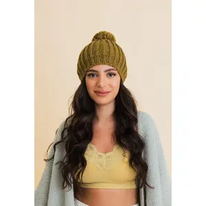 Chunky Cable Knit Pom Beanie - Chunky Knit Design, Soft Fabric, Ideal for Layering, Versatile Style for Cold Weather