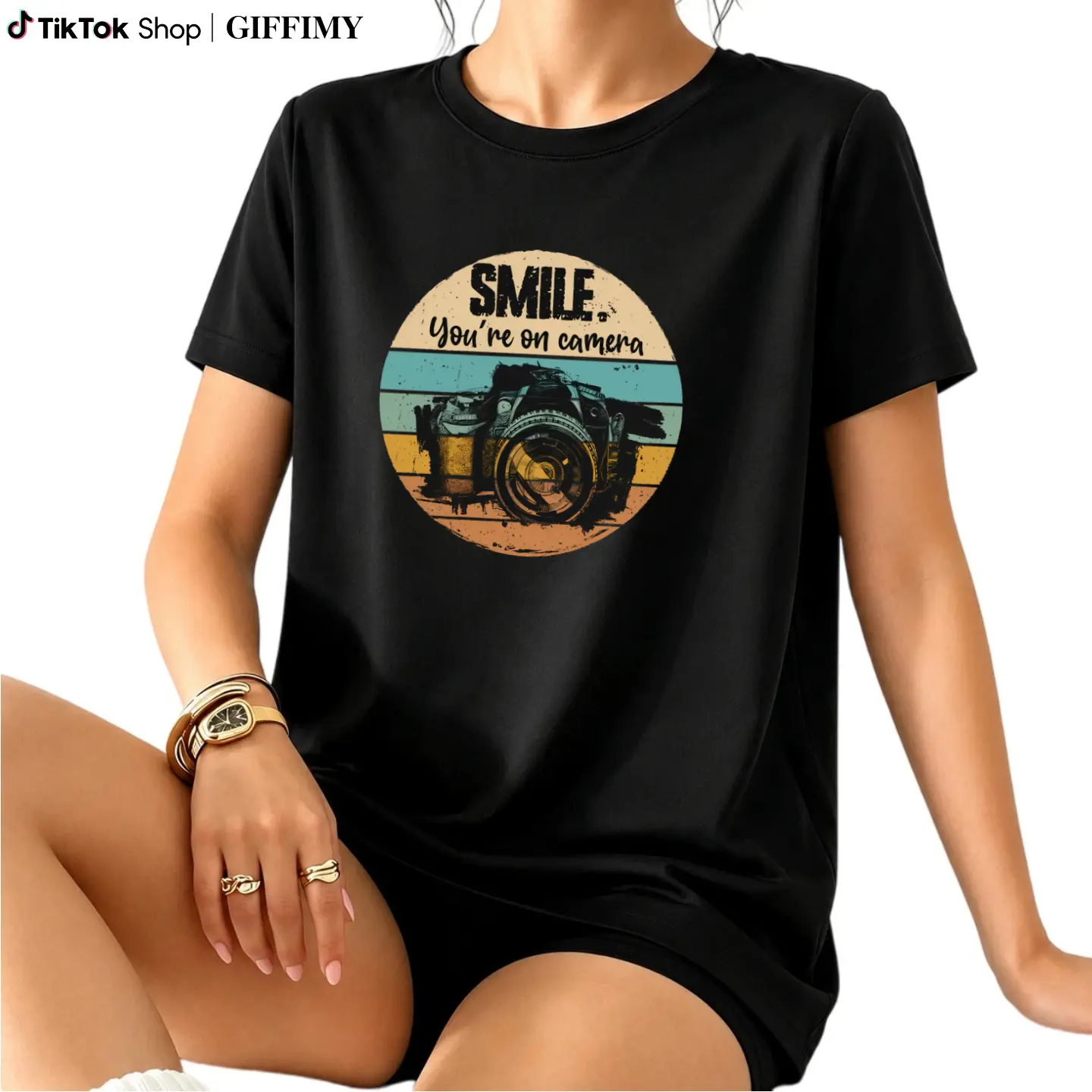 Women's Vintage Photography T-Shirt - Retro Camera Graphics Suitable for Photography Events & Daily Wear - Casual Round Neck Tee for Photographers, Birthday Gift for Photo Lovers (Machine Washable)