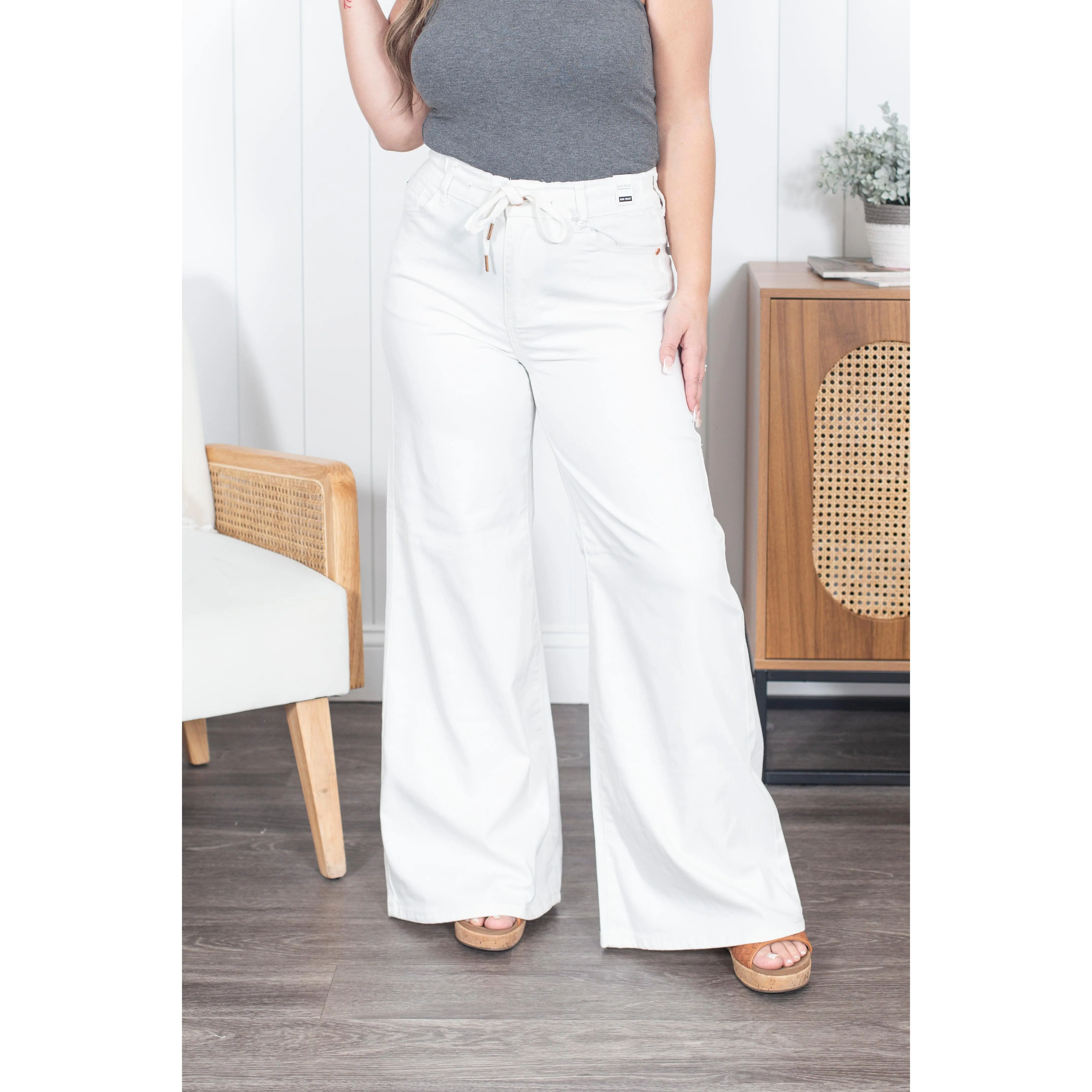 Women's Judy Blue Blanca Polyester-Spandex-Viscose Palazzo Trouser Bottom, High-Waisted Loose-Fit Jeans for Casual Wear, Cotton