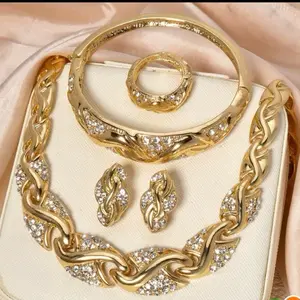 Luxury chains set