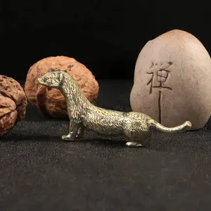 Vintage Brass Sable Statue, Antique Copper Color Animal Decor, Siberian Sable Design, Home Office Decoration, No Power Needed, Solid Metal Decor, Decorative