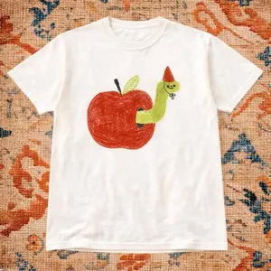 Apple Graphic Baby Tee – Cute Minimal Y2K Unisex Top