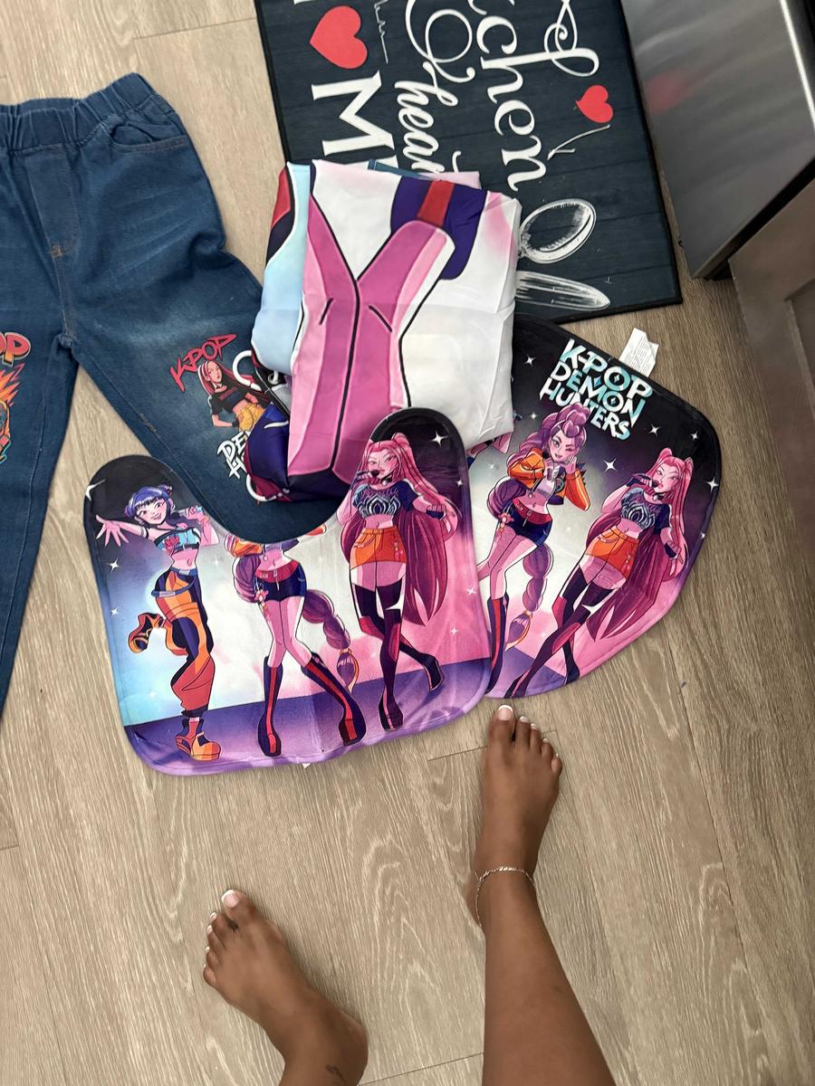 Item: Multi-color, 4pcs shower curtain four piece