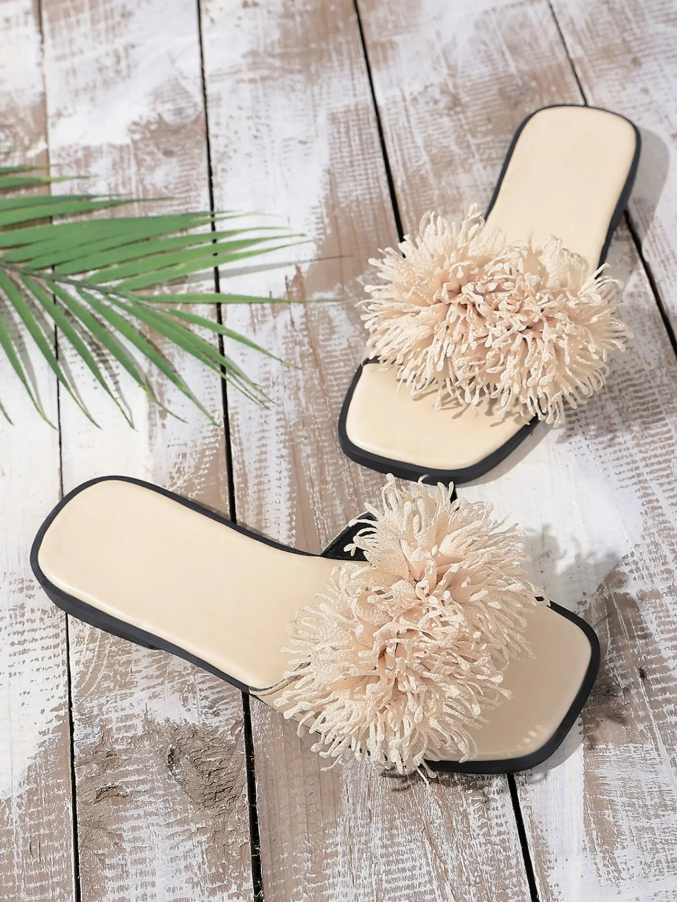 Women's Fluffy Pom Pom Square Toe Slide Sandals, Open Toe Flat Slippers with Frilly Flower Decor, Casual Summer Shoes for Beach, Vacation, Daily Wear Rubber