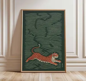 [UNFRAMED POSTER] Japanese Tiger Poster – Vintage Asian Wall Art Print, Traditional Animal Illustration, Bold Red and Green Oriental Decor