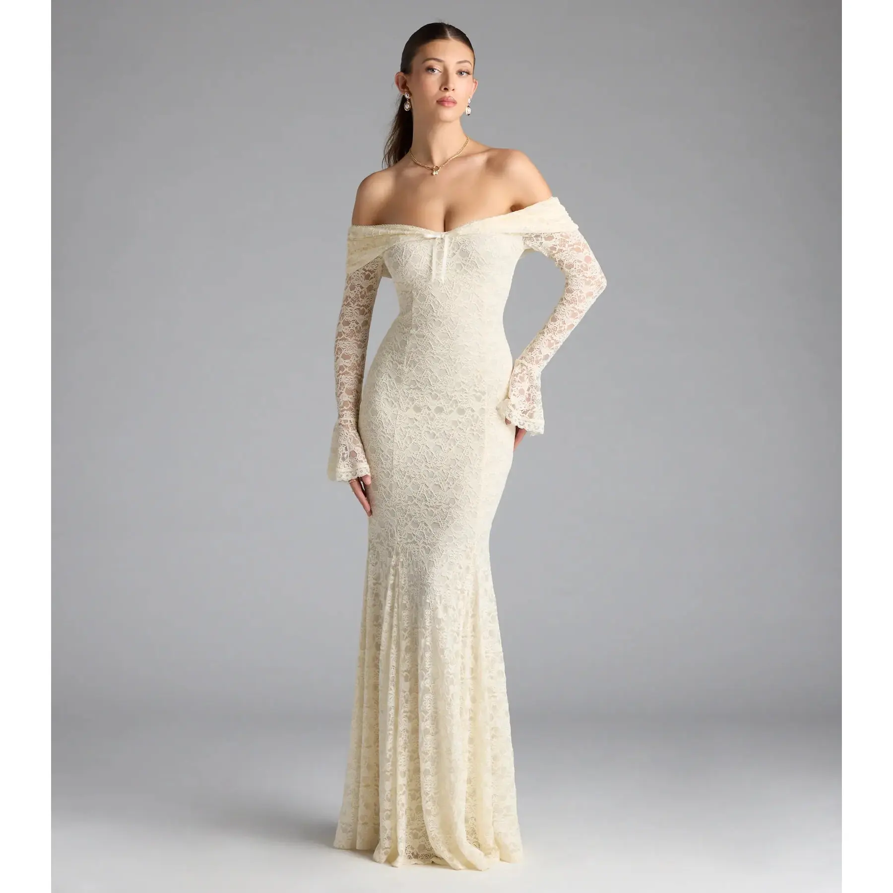 Blakely Off-The-Shoulder Mermaid Lace Formal Dress