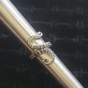 Silver Style Octopus Ring. Adjustable
